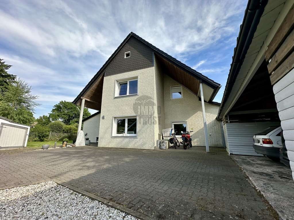 Immobilie in Langenhagen - Großzügiges 3 Familienhaus auf großem Grundstück mit 330 m², Wintergarten & Terrassen! - Bild 4