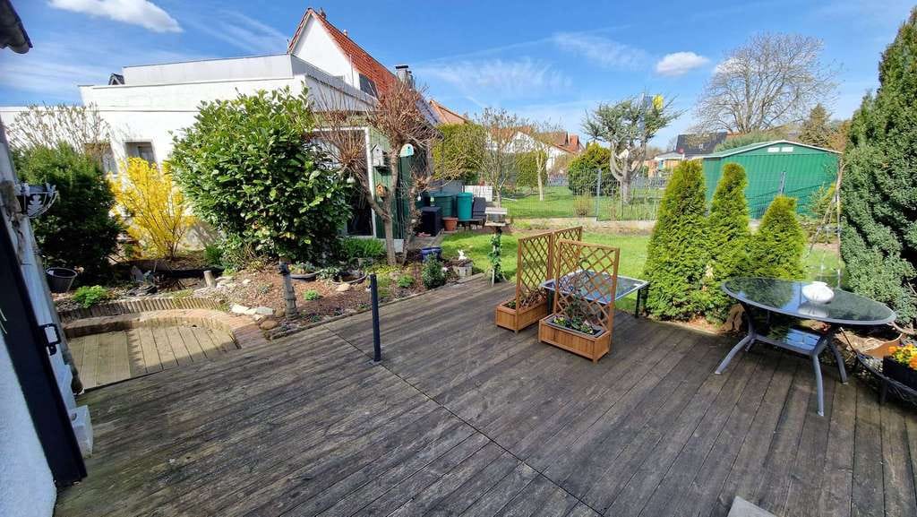 Immobilie in Schöningen - Mehr als vier Wände: Doppelhaushälfte mit Kamin & Gartenidylle in Schöningen - Bild 2