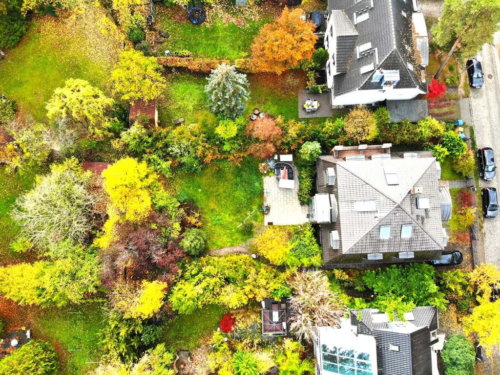 Immobilie in Kleinmachnow - WALD I WASSER I WERTE - Exklusives Mehrgenerationenhaus in bester Lage zwischen Berlin und Potsdam - Bild 2