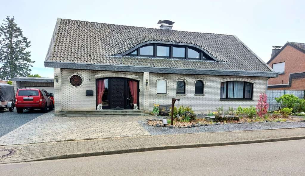 Immobilie in Sonsbeck - Großzügiges Einfamilienhaus in Sonsbeck - Labbeck - Bild 0