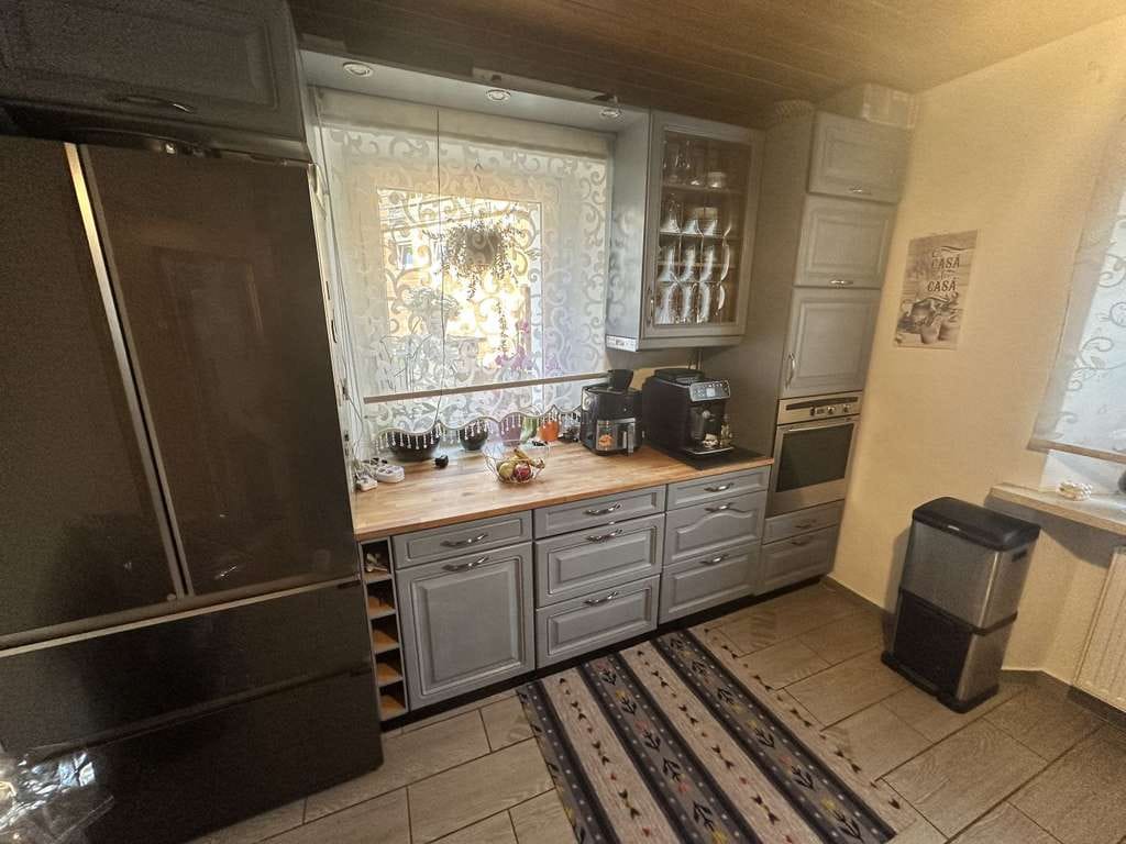 Immobilie in Schlüsselfeld - Gepflegtes EFH mit über 1.000 m² Grundstück, Scheune und Ausbaureserve - Bild 4