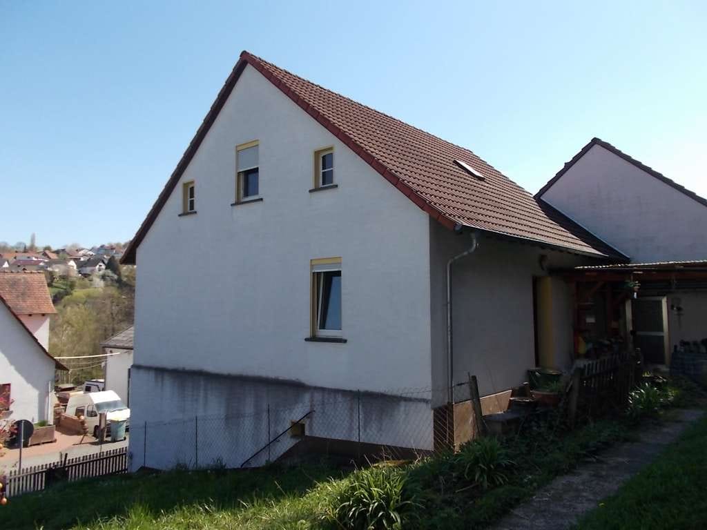 Immobilie in Büdingen - Viel Platz und schnell verfügbar - Wohnhaus in Büdingen-Rinderbügen - Bild 4