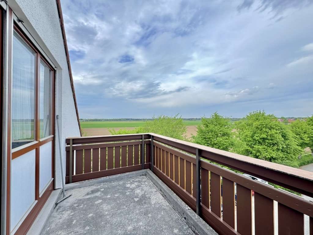 Immobilie in Höhenkirchen-Siegertsbrunn - Attraktive 2 ZKB DG Wohnung mit Balkon in ruhiger Lage von Siegertsbrunn - Bild 4