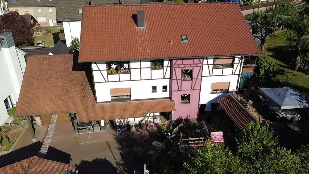 Immobilie in Rothenbuch - Offen für Angebote:  Haus in Rothenbuch - Bild 0
