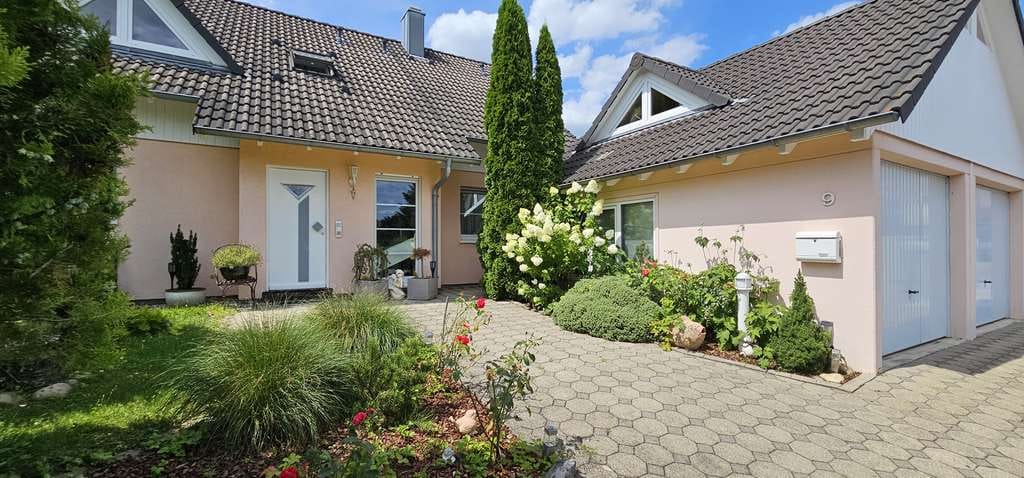 Immobilie in Abstatt - Modernes Fertighaus für Familien mit viel Platz und großem Garten in Abstatt - Bild 0