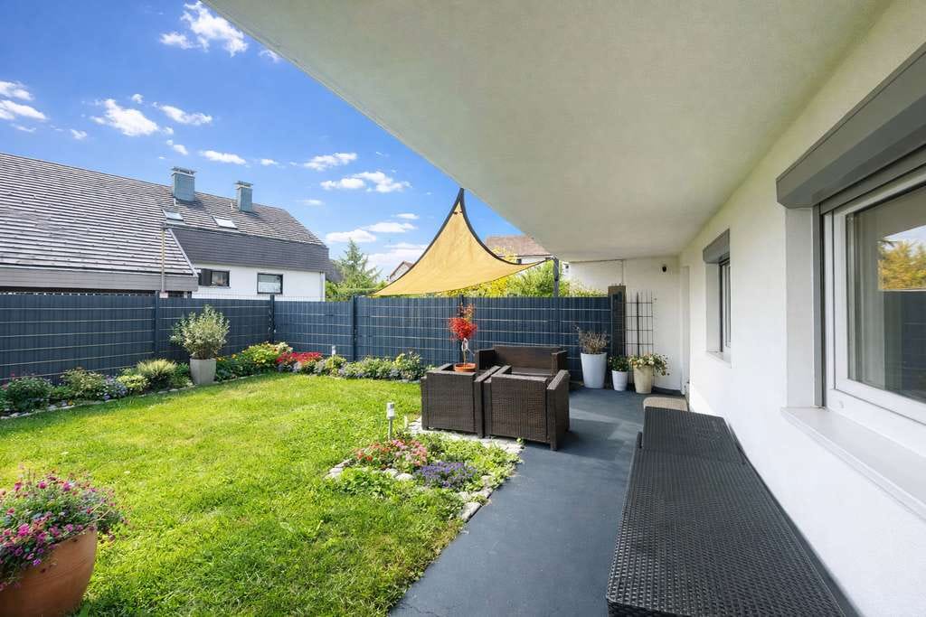 Immobilie in Hülben - Exklusiv kernsaniert: Hochwertiges Einfamilienhaus mit modernster Technik und außergewöhnlicher Wohn - Bild 0