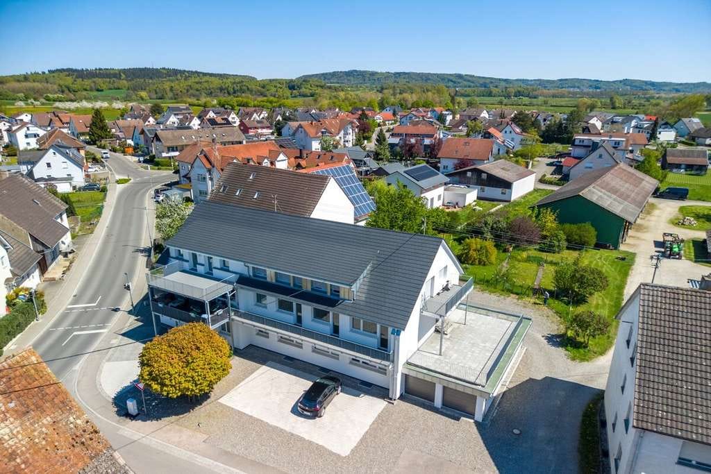 Immobilie in Volkertshausen - Großzügig Wohnen mit Dachterrasse - sofort bezugsfrei - Bild 0