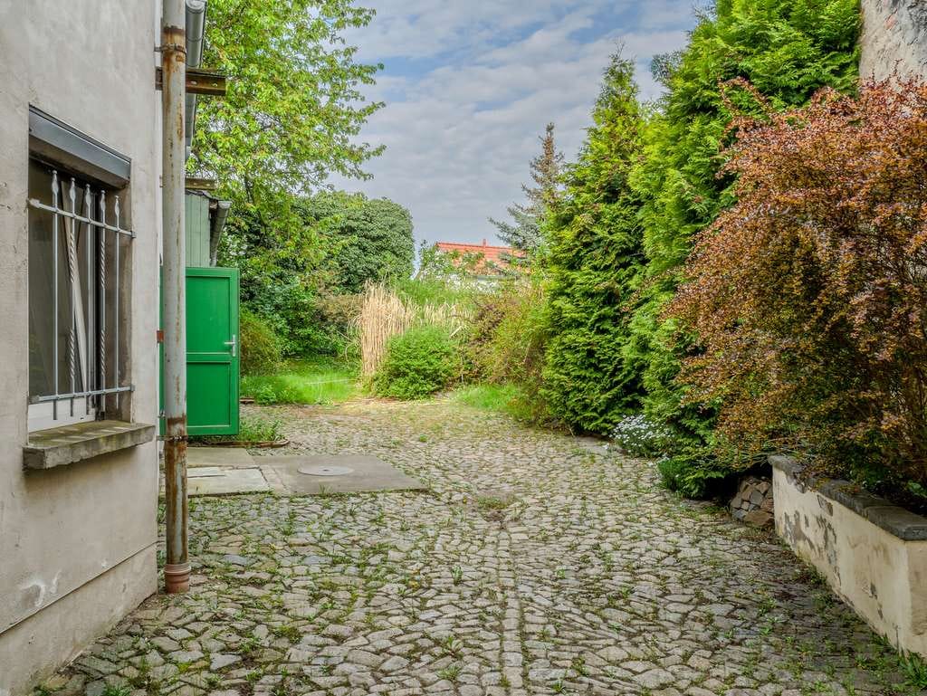 Immobilie in Wurzen - Historisches Stadthaus mit Gewerbefläche und Gartenparadies - Bild 1