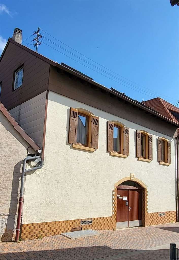 Immobilie in Kallstadt - Wohnhaus für Handwerker, Kallstadt/Wstr. - Bild 0