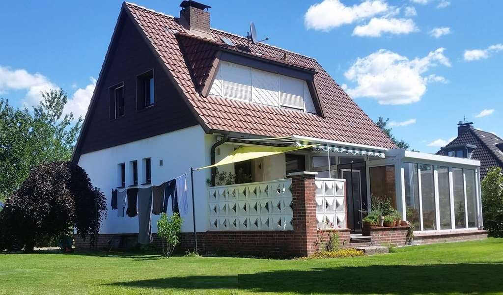 Immobilie in Hetlingen - Einfamilienhaus mit großem Garten in ruhiger Sackgassenlage - Bild 0