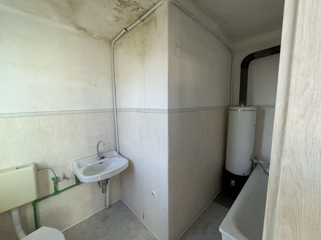 Immobilie in Hohenmölsen - 200m² Wohnfläche (OG)+200m² Gewölbe/Garagen (EG) auf 900 m² mit Garten - nahe Mondsee in Hohenmöslen - Bild 4