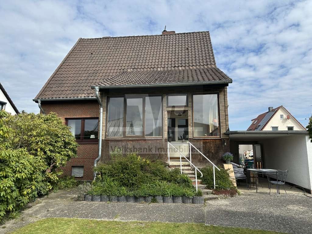 Immobilie in Leiferde - ** Charmantes Einfamilienhaus in ruhiger Lage mit großem Garten und Pool ** - Bild 0