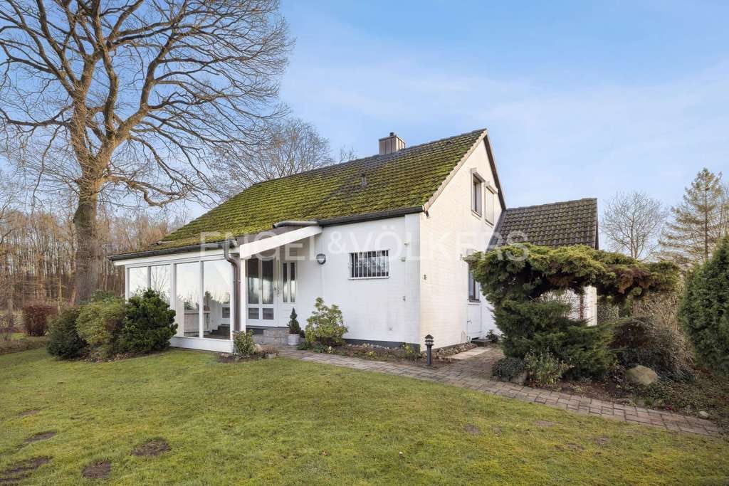 Immobilie in Hoisdorf - Gemütliches Einfamilienhaus mit großem Grundstück in Feldrandlage - Bild 2