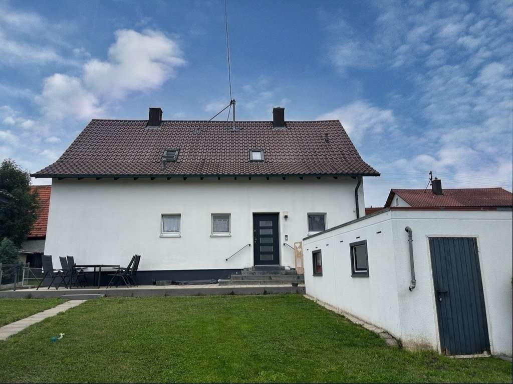 Immobilie in Niederstotzingen - Ihr Traum vom großzügigen Familienparadies - Bild 2
