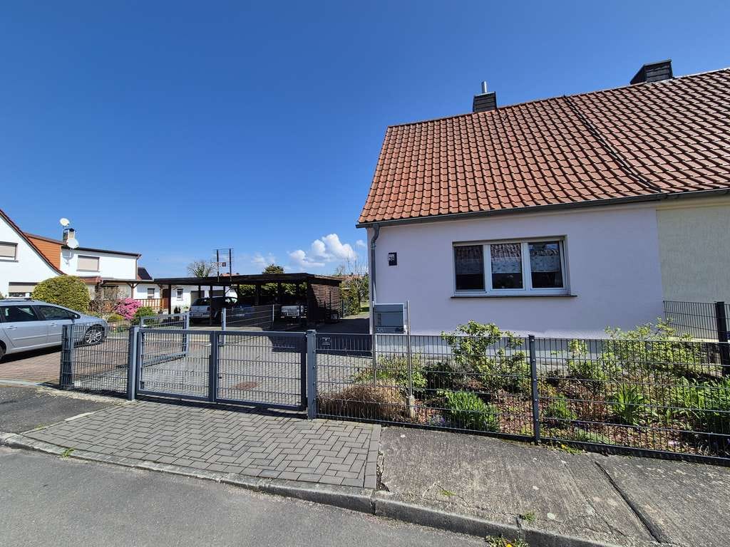 Immobilie in Delitzsch - Viel Platz für Wohnträume: Gepflegte Doppelhaushälfte mit Traumblick & Pool auf 1000 qm! - Bild 1