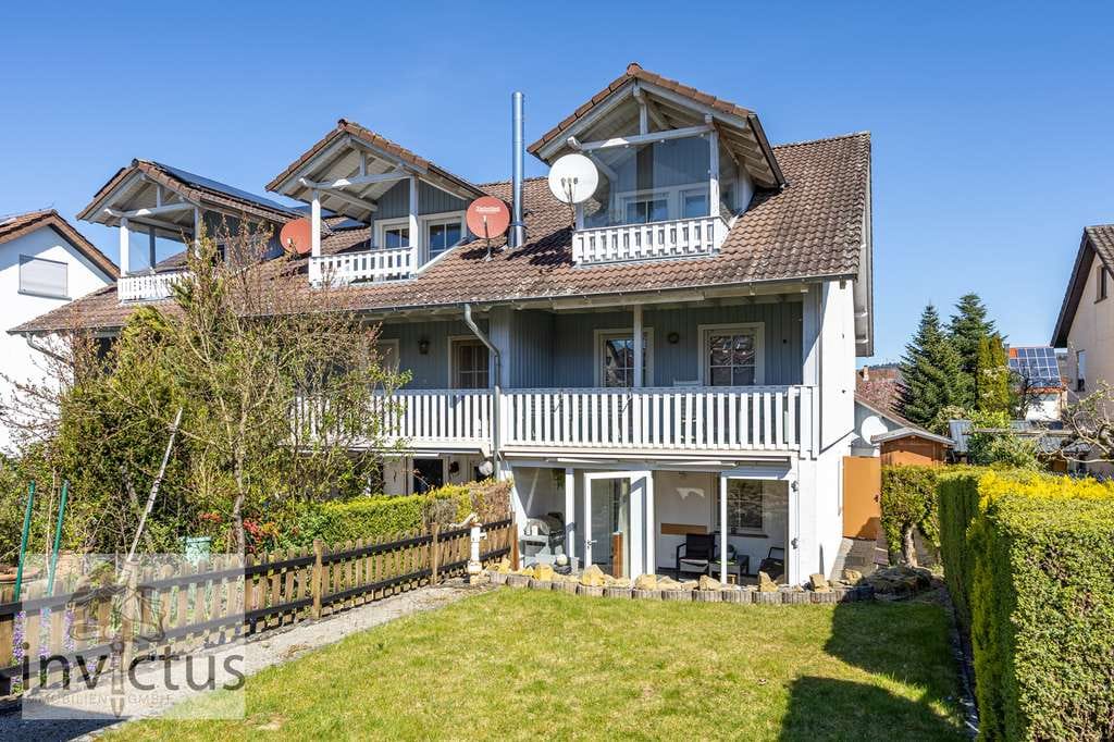 Immobilie in Gundelsheim - Viel Platz für Ihre Zukunft – charmantes Reihenendhaus mit Wintergarten & Kamin - Bild 1