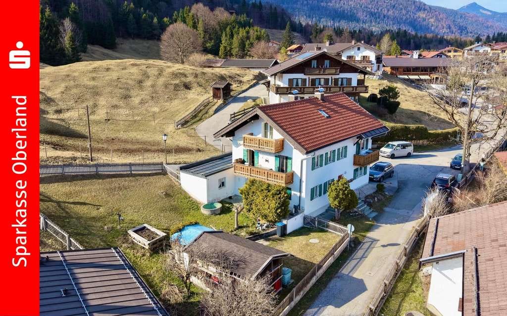 Immobilie in Wallgau - 3-Parteienhaus oder Eigenheim mit Vermietungsmöglichkeit  - Bild 0