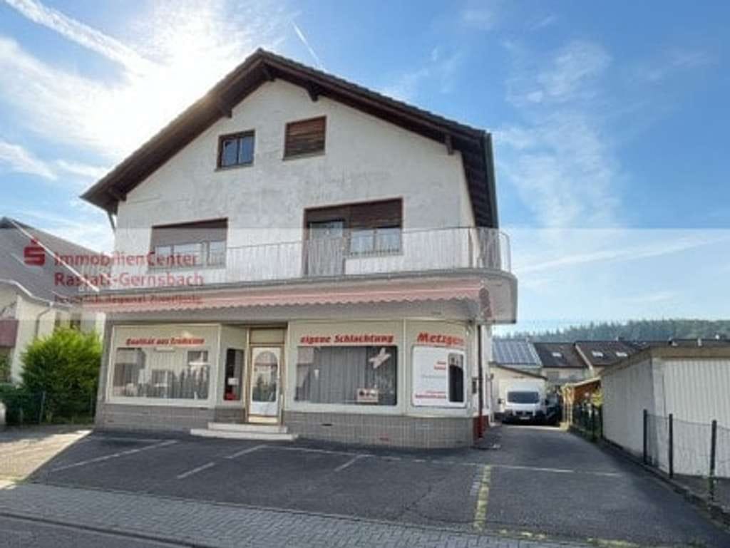 Immobilie in Gernsbach - Wohn- und Geschäftshaus mit Entwicklungspotenzial in zentraler Lage von Gernsbach! - Bild 0