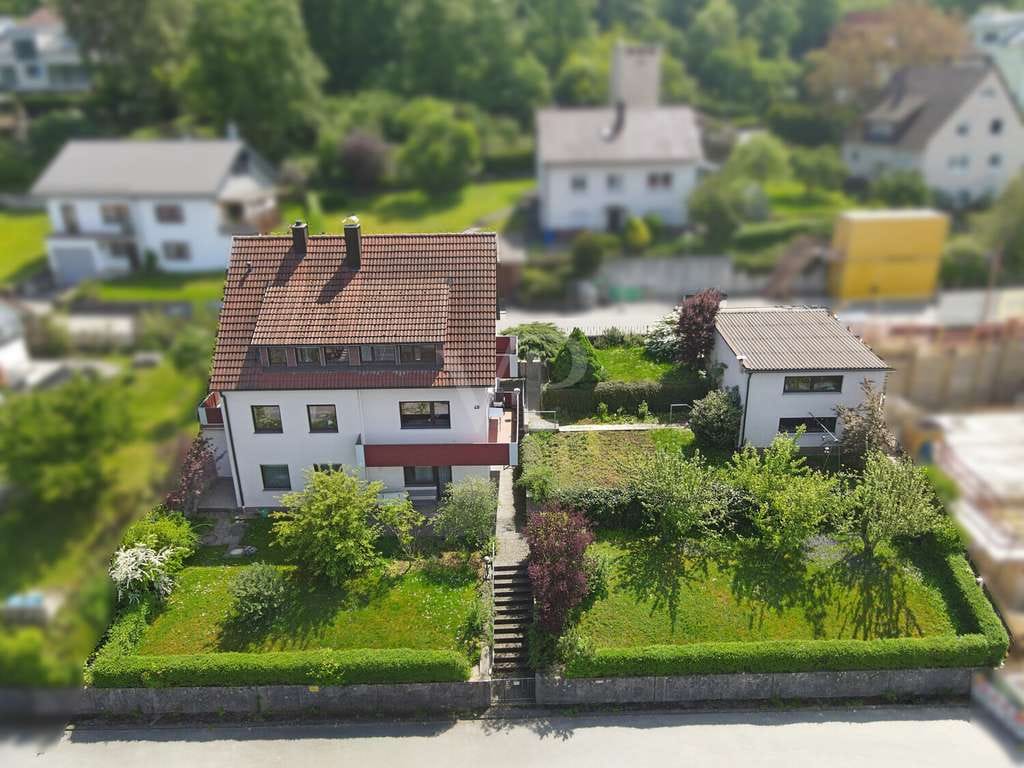 Immobilie in Weil der Stadt - 1- bis 2-Familienhaus mit vielen Möglichkeiten in Aussichtslage von Weil der Stadt - Bild 1