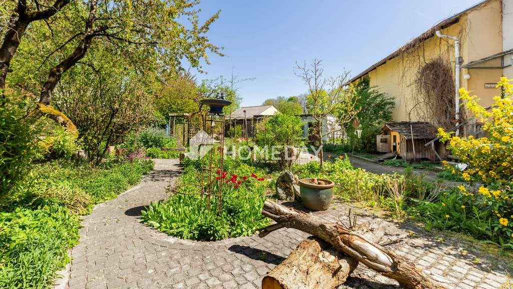 Immobilie in Kammerstein - Einfamilienhaus mit 2 Wohneinheiten und weiterem Ausbaupotenzial mit Naturgarten und Nebengelass - Bild 4