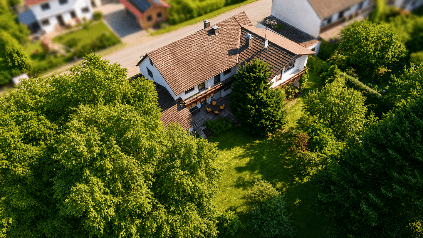 Immobilie in Jengen - Mehrgenerationenhaus mit Einliegerwohnung auf 1.283 m² Grundstück in Jengen-Weinhausen - Bild 0
