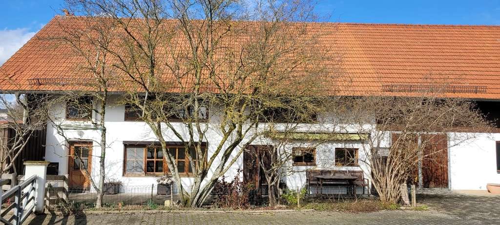 Immobilie in Unterdietfurt - Wohnhaus mit Werkstatt und Nebengebäude in ländlicher Lage zu verkaufen - Bild 0