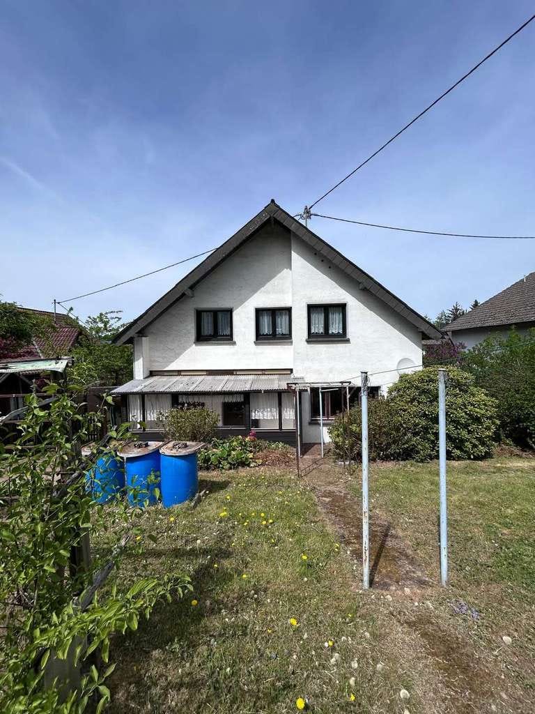 Immobilie in Marpingen - Charmantes Einfamilienhaus mit großem Potenzial und Garten in Marpingen - Bild 3