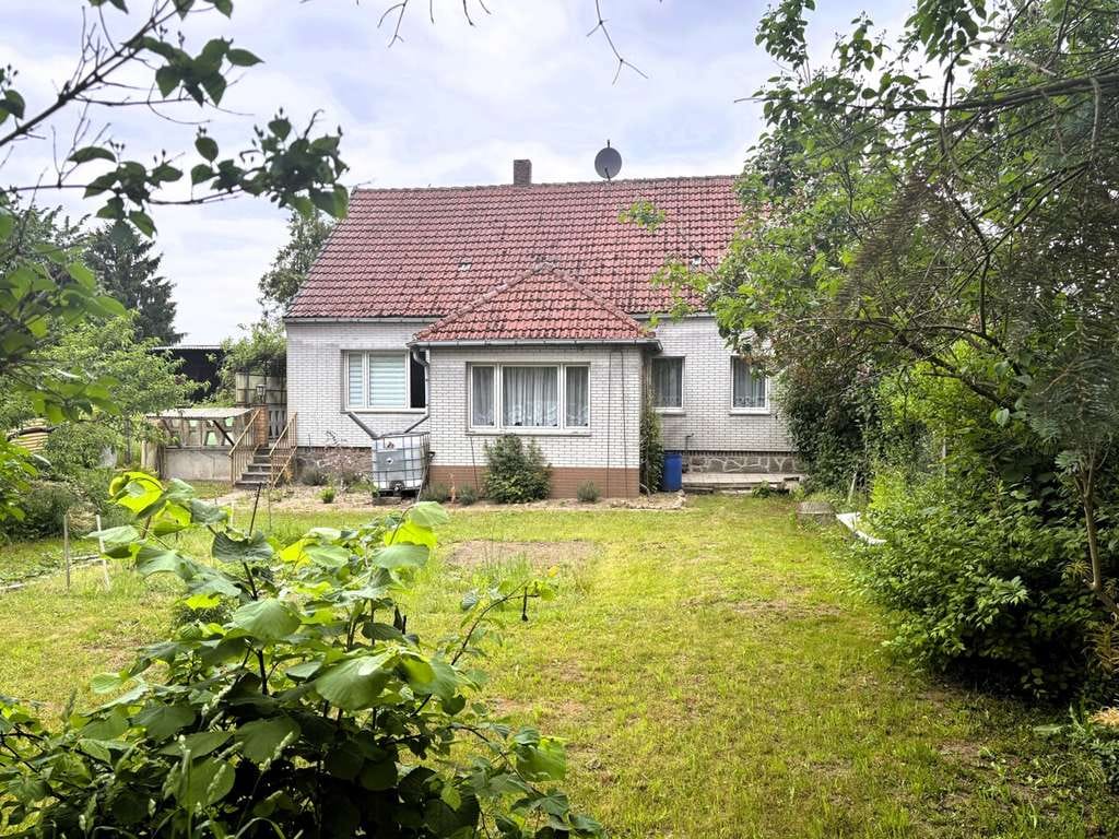 Immobilie in Carpin - Einfamilienhaus auf weitläufigem Grundstück in Alleinlage bei Neustrelitz - Bild 0