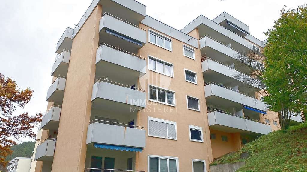 Immobilie in Rohrdorf - Lichtdurchflutete 2-Zimmer-Wohnung mit Balkon und Tiefgaragenstellplatz - Bild 1