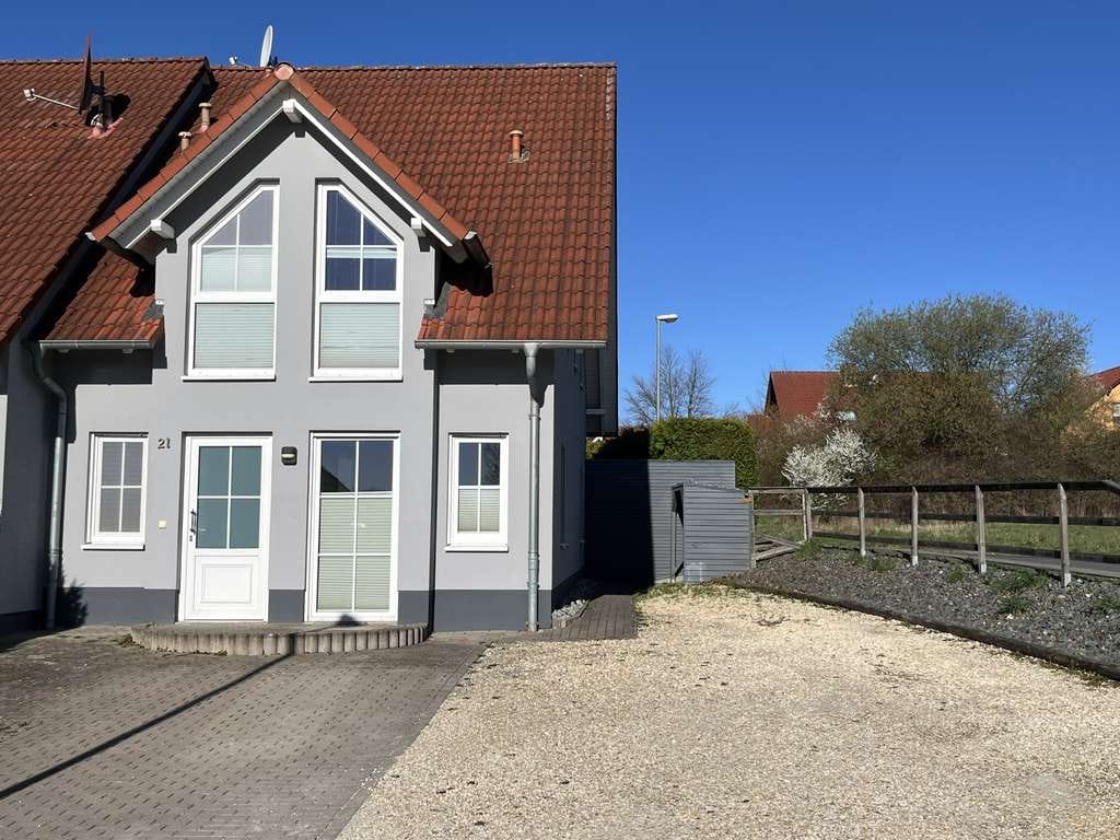 Immobilie in Dingelstädt - Einfamilienhaus Bj. 2001 mit unverbaubare Aussicht in Dingelstädt - Bild 0