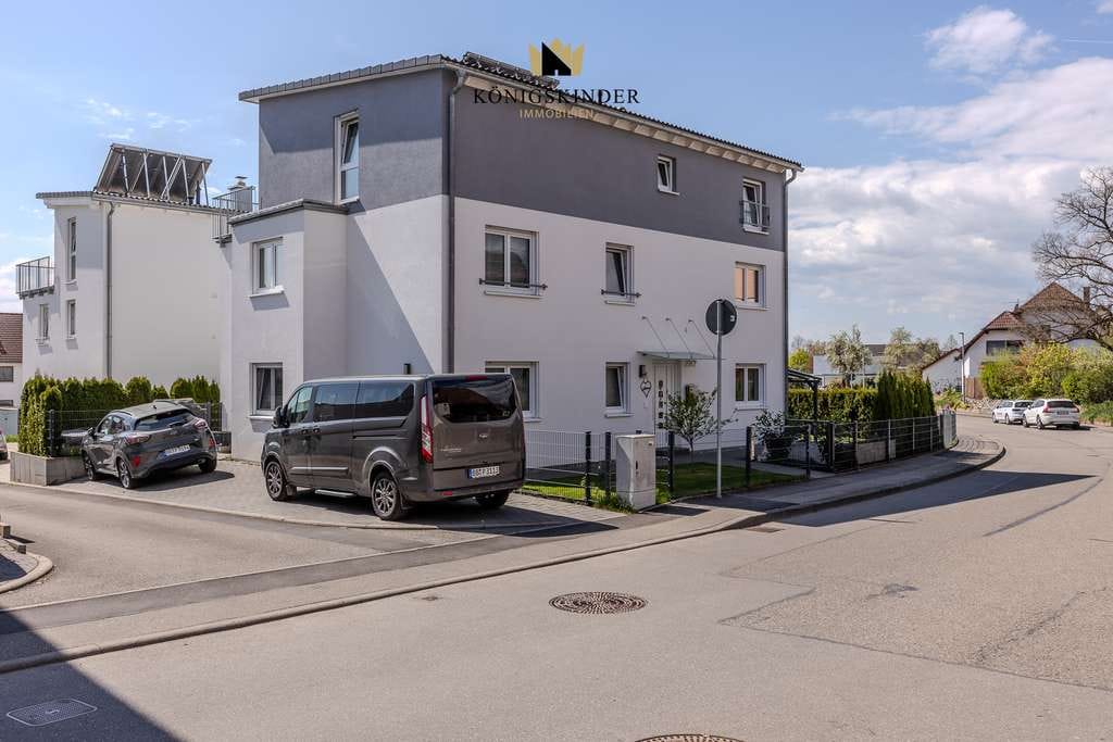 Immobilie in Mötzingen - Wohnen ohne Kompromisse: modern, energieeffizient und familienfreundlich - Bild 2