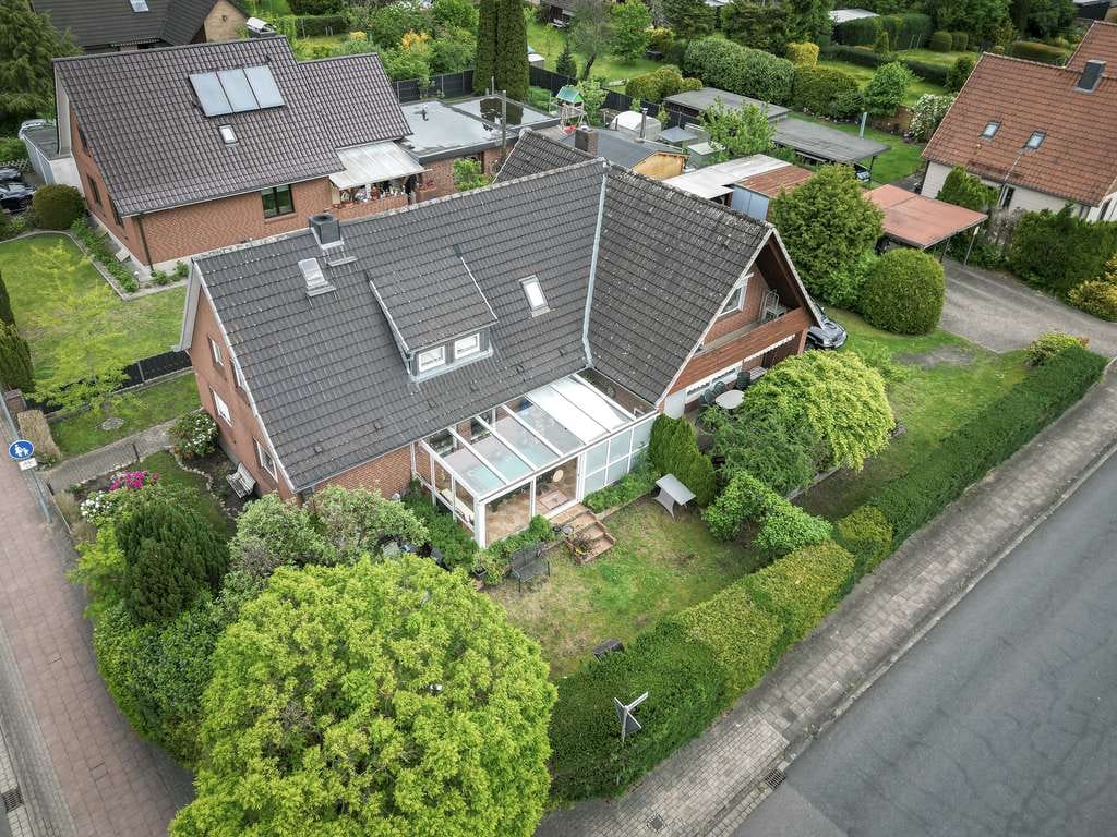 Immobilie in Munster - Ruhiges Wohnen nah der Natur: Gepflegtes Zuhause im gewachsenen Ortskern von Breloh - Bild 2