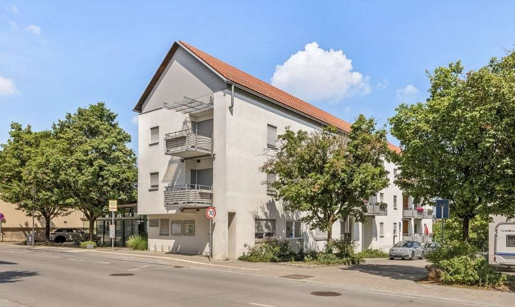 Immobilie in Weil im Schönbuch - Bezugsfreie Zwei-Zimmer-Wohnung in Altenresidenz in zentraler Lage von Weil im Schönbuch - Bild 0