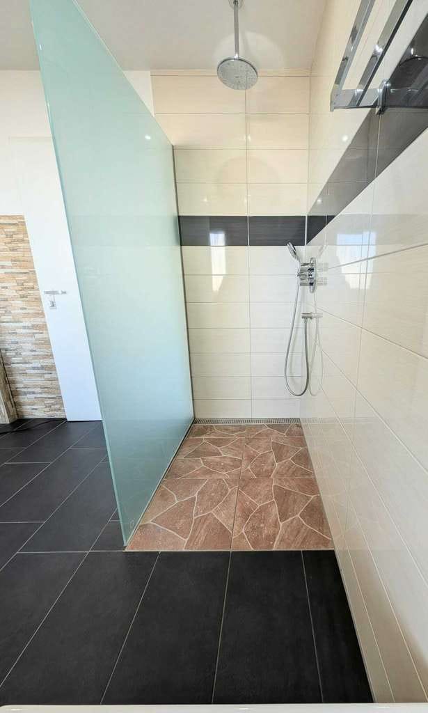 Immobilie in Unterkirnach - Hochwertig modernisiertes Mehrfamilienhaus mit 5 Wohneinheiten und attraktiven Mieteinnahmen - Bild 4