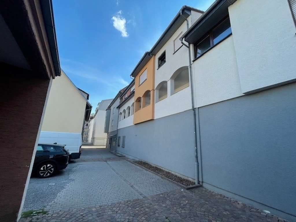 Immobilie in Sinsheim - 2-Zimmerwohnung mit Kochnische und Tiefgaragenstellplatz - Bild 4