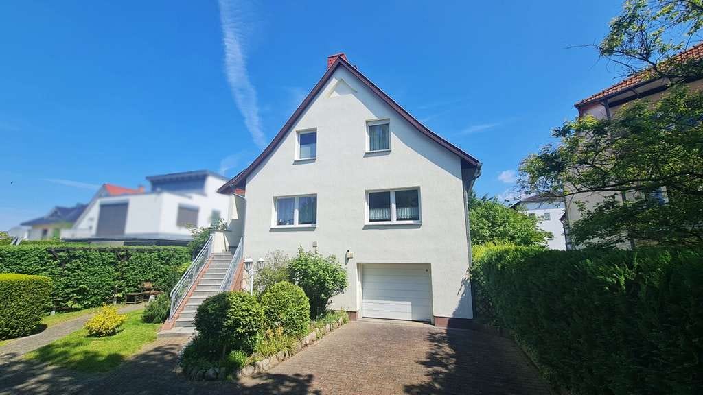 Immobilie in Nienhagen - Traumimobilie mit Einliegerwohnung im Ostseebad Nienhagen - 250 m bis zum Strand - Bild 0