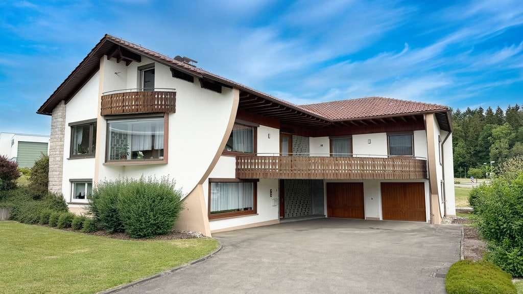 Immobilie in Deilingen - Flexibles Wohnkonzept: Großzügiges Wohnhaus mit Arbeitsbereich und Garten in 78586 Deilingen - Bild 2