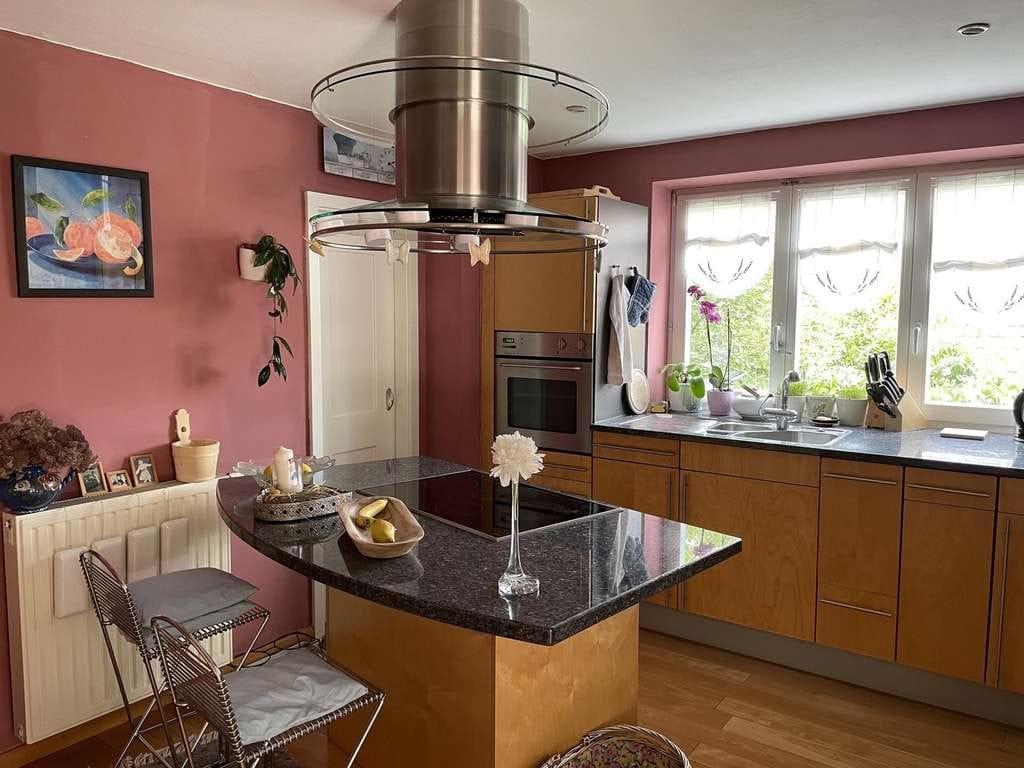 Immobilie in Zeitlarn - Sehr gepflegtes, hochwertiges Wohlfühlhaus - Bild 2