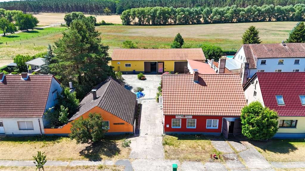 Immobilie in Nuthe-Urstromtal - Landleben neu gedacht – charmantes Hofensemble mit Ausbauoption & Weide - Bild 0