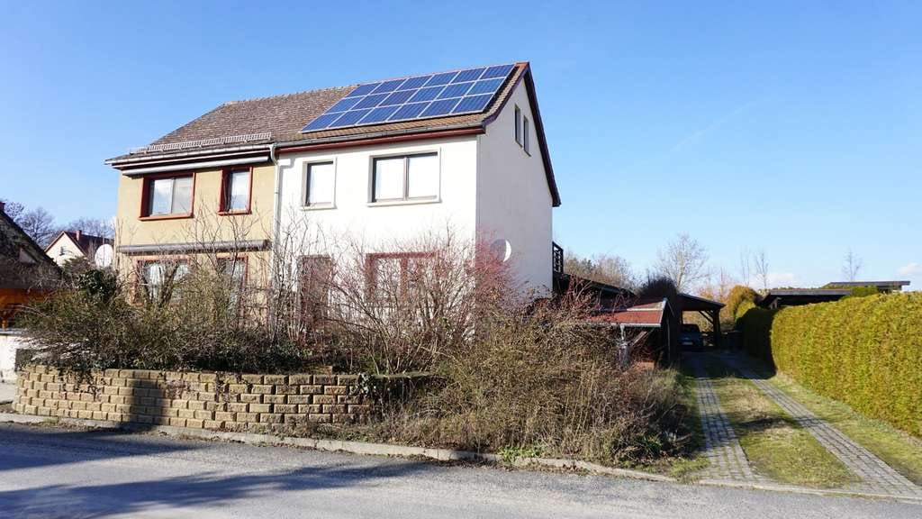 Immobilie in Ebersbach - Familienfreundliche Doppelhaushälfte (provisionsfrei) - Bild 1