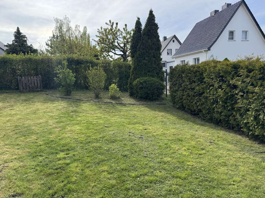 Immobilie in Sangerhausen - Einfamilienhaus mit Doppelgarage in bester Lage von Sangerhausen - Bild 2