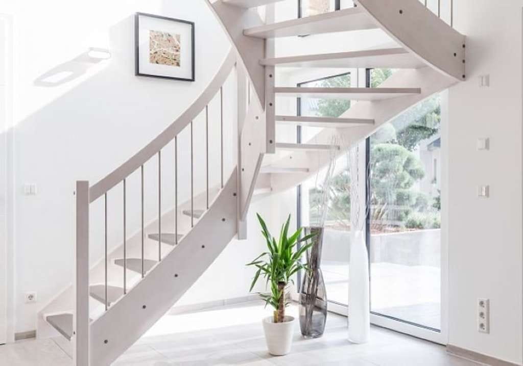 Immobilie in Jena - EIN HAUS, DAS MIT GROSSEM PLATZANGEBOT ÜBERZEUGT - Bild 2