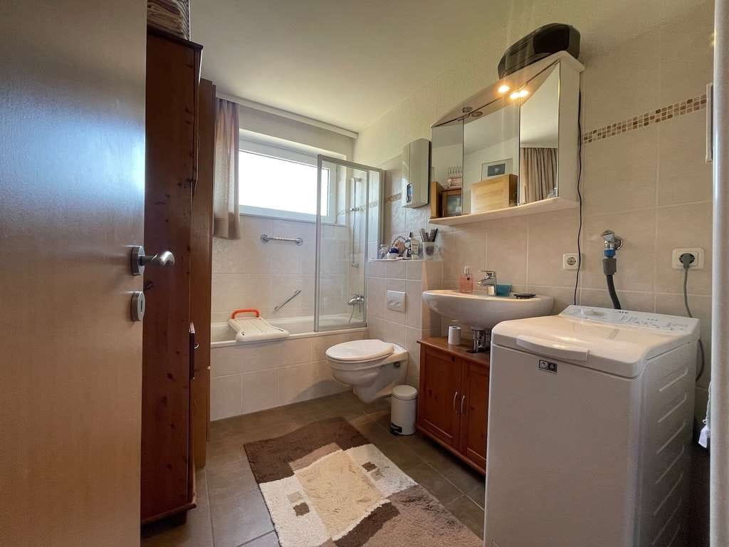 Immobilie in Ronnenberg - 3-Zimmer Wohnung mit Loggia, Tiefgaragenstellplatz und Fahrstuhl in Empelde  - Bild 2