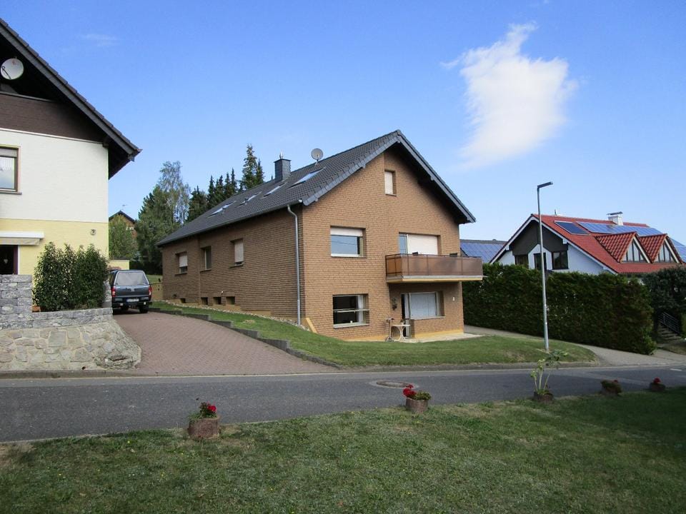 Immobilie in Nettersheim - Vollvermietetes Dreifamilienhaus in Nettersheim - Bild 0