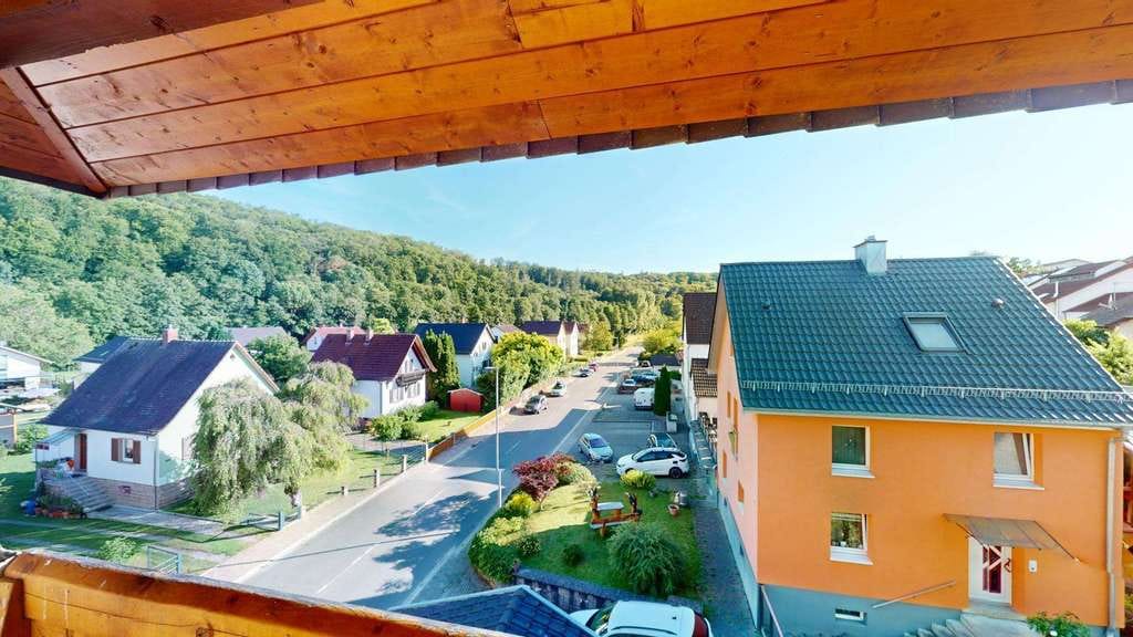 Immobilie in Meckesheim - Familiendomizil mit Potenzial - Charmantes Zweifamilienhaus in Mönchzell - Bild 0