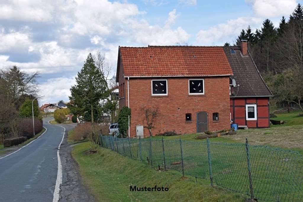 Immobilie in Quierschied - Platz für Alle! Freistehendes Einfamilienhaus mit Einlieger - Bild 0