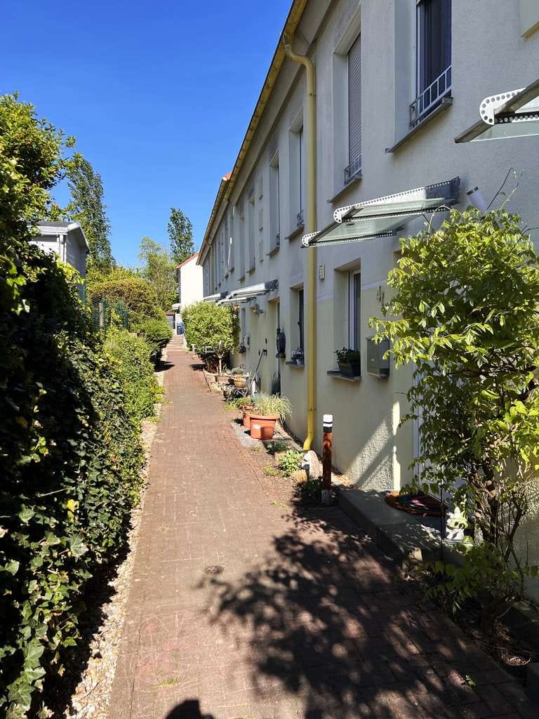 Immobilie in Saulheim - TOP-Gepflegtes Reihenhaus in angenehmer Nachbarschaft und ruhiger Umgebung ! - Bild 0