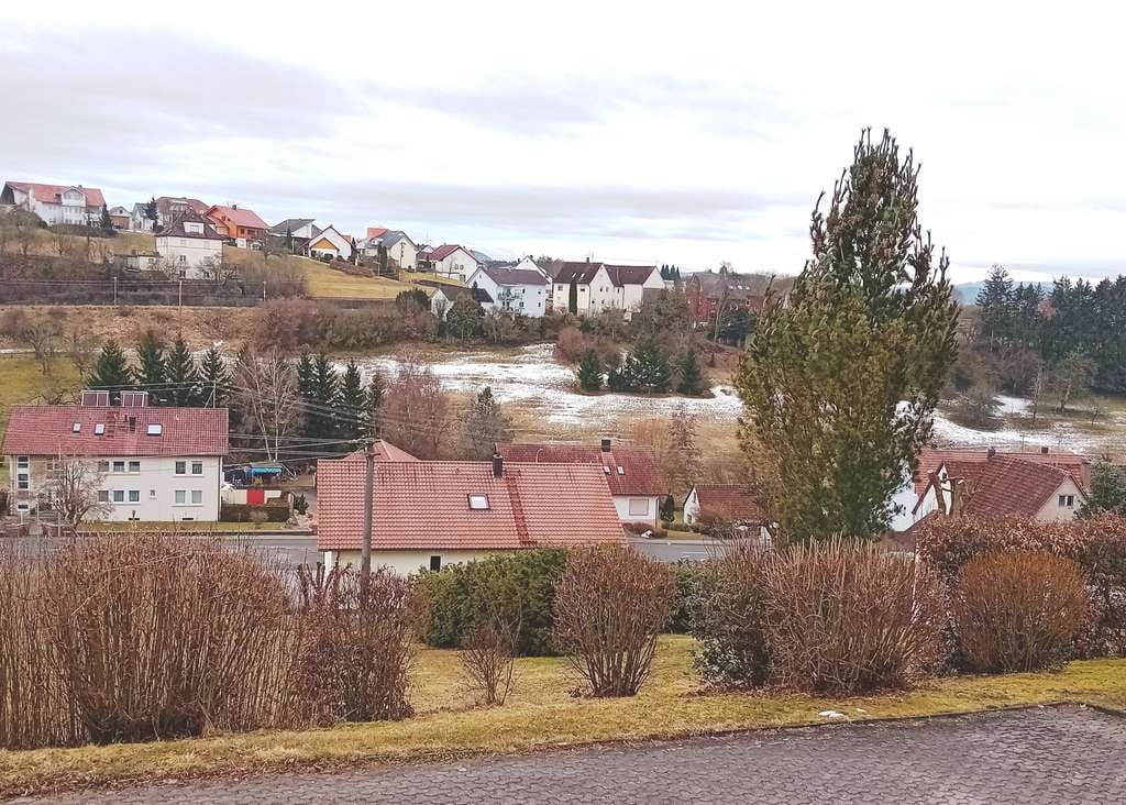 Immobilie in Frittlingen - Innen neu zwei Wohnungen im Zweifamilienhaus mit Ausbaureserve - Bild 2