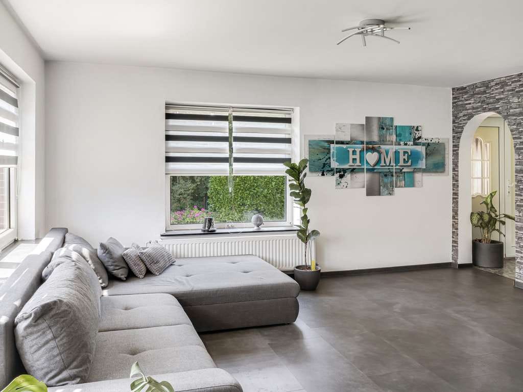Immobilie in Holzdorf - Viel Platz für alle! Einfamilienhaus mit Einliegerwohnung in idyllischer Feldrandlage - Bild 4