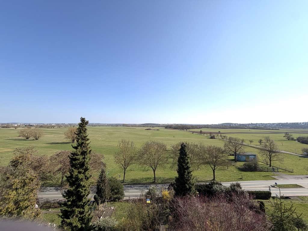 Immobilie in Lahnau - Wohnen über dem Lahntal: Einzigartiger Panoramablick und vielseitiges Raumkonzept - Bild 4
